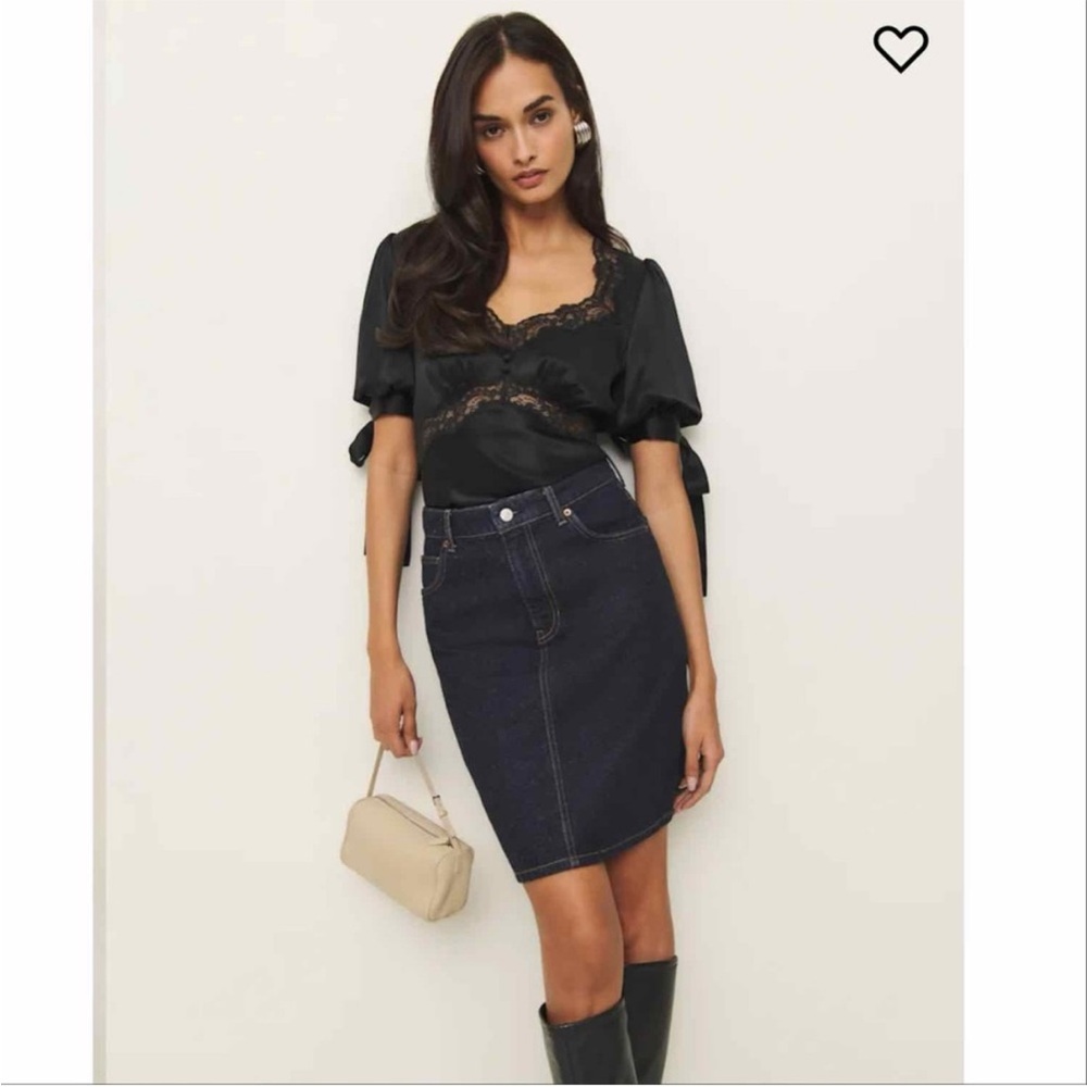 NWT Reformation Dolly Silk Top in Black